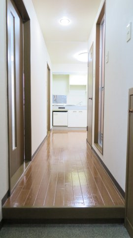メモワール江戸堀の玄関
