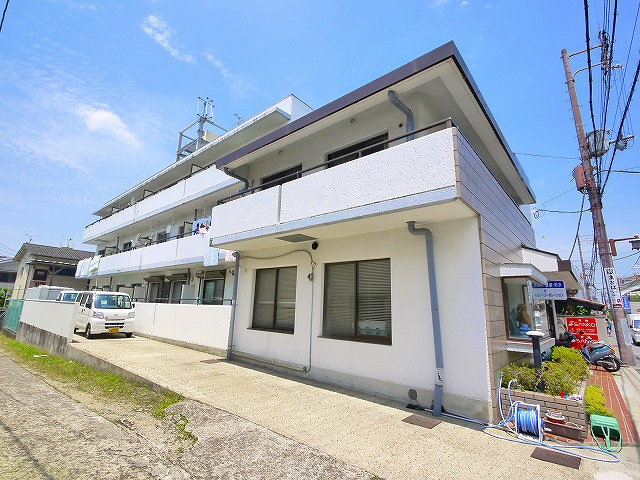 城戸マンションの外観|キレイな外観です。