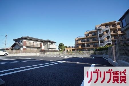 イルミナーレの駐車場