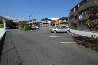 【駐車場】 | ヴレ アムール