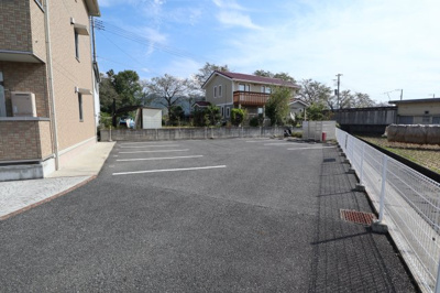 【駐車場】 | ヴレ アムール