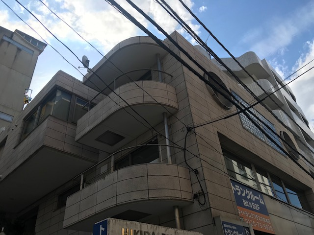 疋田ビルの外観