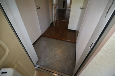 【玄関】 | パークサイド田中２号館