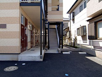 レオパレスペリフェレイアのエントランス