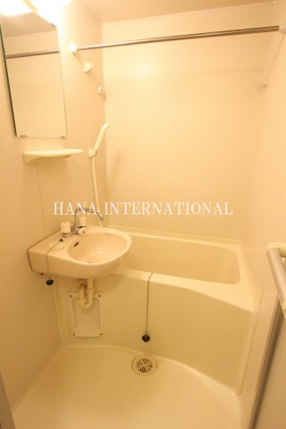 レオパレスペリフェレイアの浴室