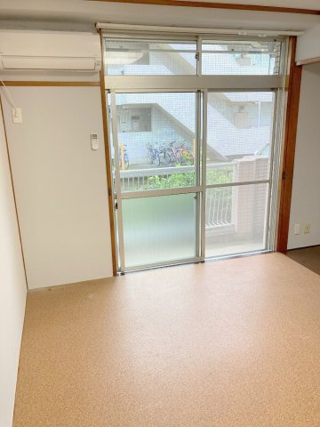 【居間・リビング】 | 11島田マンション | 洋室7帖