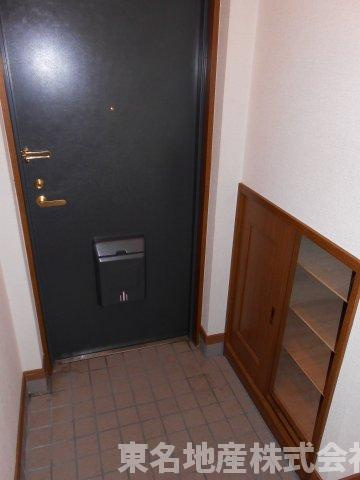 サンドミールの玄関