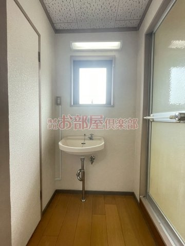 第一コーポ江頭の洗面所|洗面所です