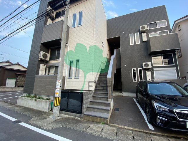 アンピオ南福岡のエントランス