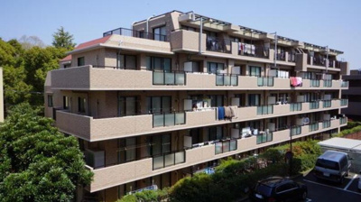 【外観】 | プランヴェール宮前平 | 南向きにつき日当たり良好！子育てに優しい閑静な住環境です♪