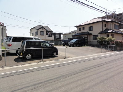【外観】 | 13：若柴サン駐車場（軽自動車専用区画）