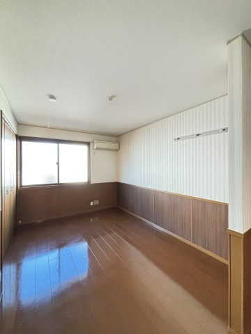 ファミールSの洋室