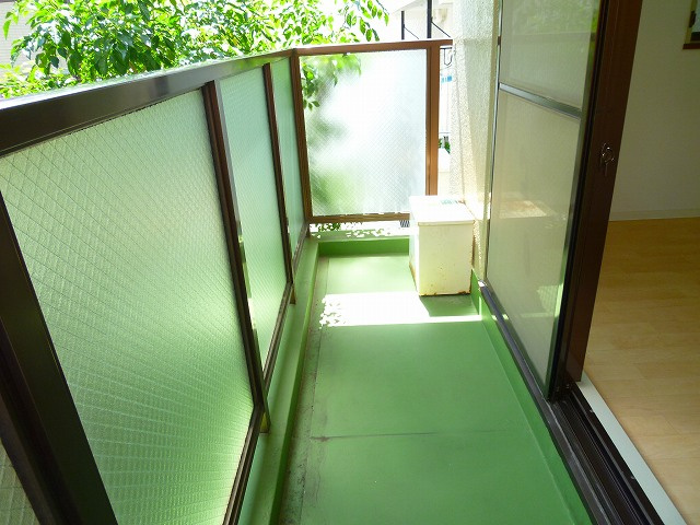 【バルコニー】