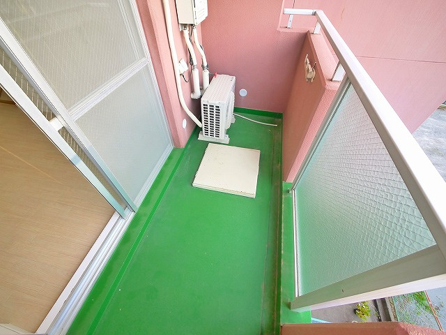 フラッツセンチュリーのバルコニー|陽当たり良好なバルコニーです