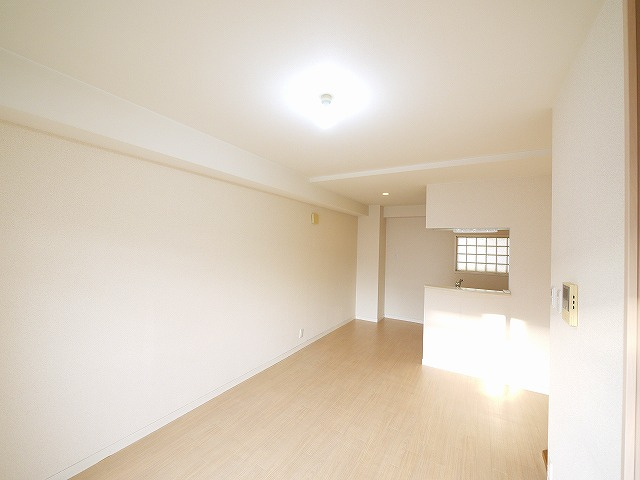 フラッツセンチュリーの居間・リビング|おしゃれな居間です