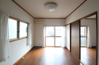 【居間・リビング】 | YMN玉田貸家 | ゆったり過ごせる居間です