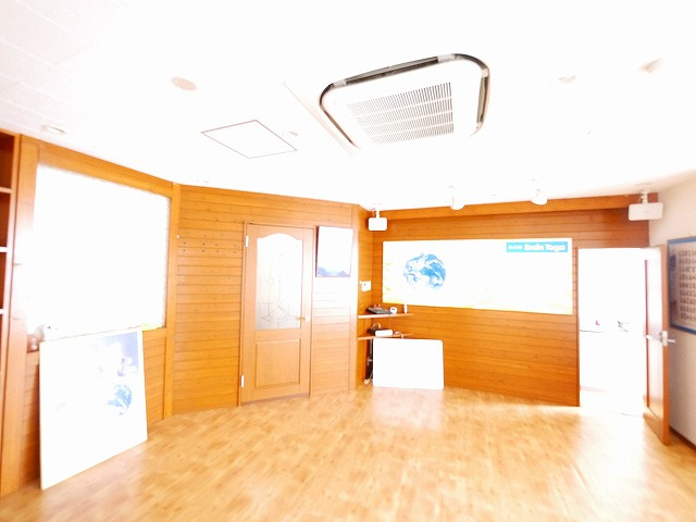 奥田ビルの内装