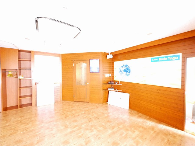 奥田ビルの内装