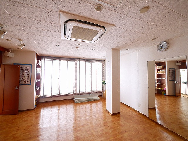 奥田ビルの内装