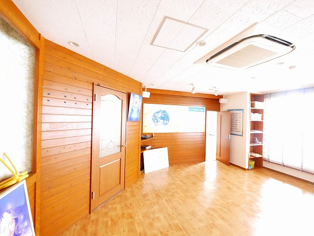 奥田ビルの内装