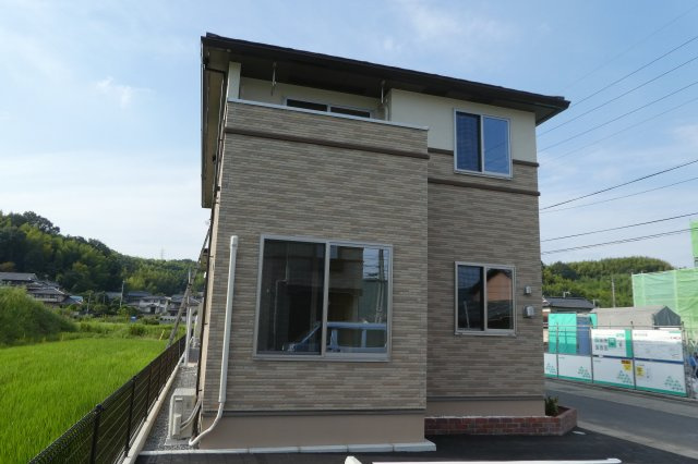 倉敷市真備町尾崎のアパートの外観