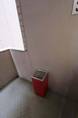 【その他共用部分】 | ヴィレッジ106ビル | 喫煙スペース