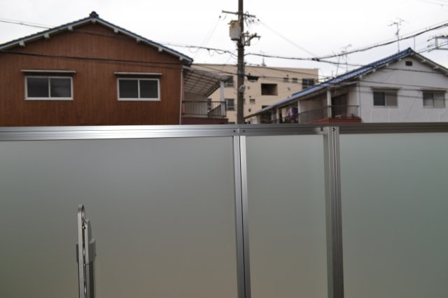 シャーメゾン加賀の展望|１階のバルコニーには目隠しあり