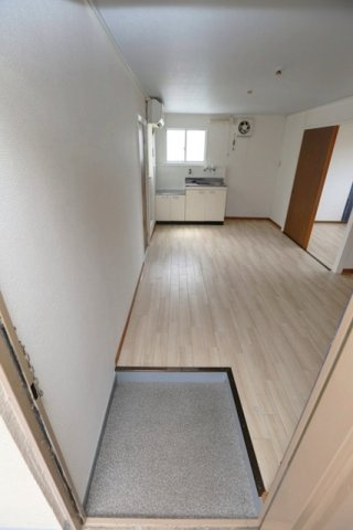 【玄関】 | ドルフ山手町