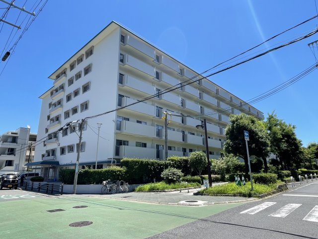 メガロコープ芦屋の外観