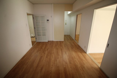 【居間・リビング】 | アビタシオン西緑丘 | 別室の写真使用