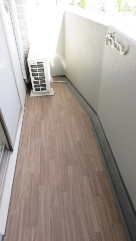 エスプレイス阿波座パークテラスのバルコニー