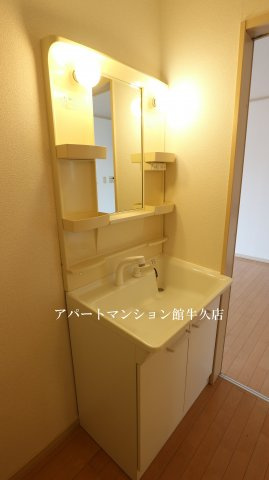 コンフォールサースＡの独立洗面台