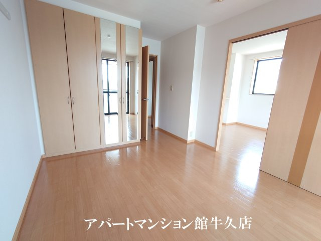 ブリューテの洋室