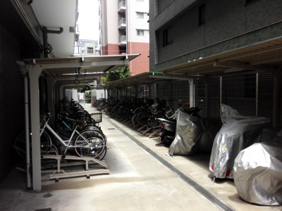 【その他共用部分】 | コスモフォーラム三鷹 | 駐輪場　使用の場合は管理人室に申込　月額３００円