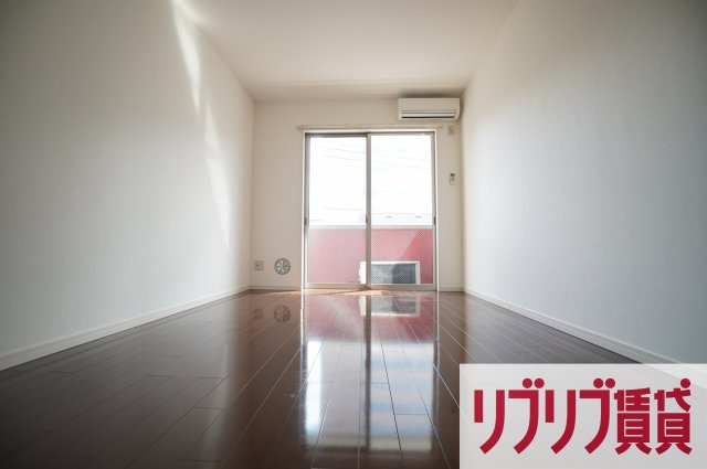 プリモクラッセ登戸の居間・リビング