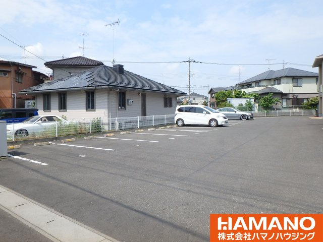 グレースコートＢの駐車場|車をお持ちの方に嬉しい駐車場付きの物件です