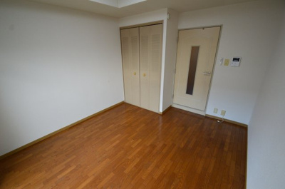 【洋室】 | シャトラン弓木壱番館