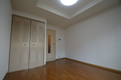 【洋室】 | シャトラン弓木壱番館