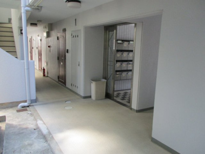 【エントランス】 | シャトラン弓木壱番館 | エントランスロビー