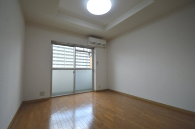 【洋室】 | シャトラン弓木壱番館