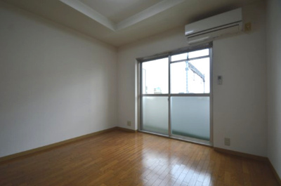 【洋室】 | シャトラン弓木壱番館