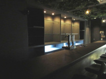 生田神社南側すぐのバー向け物件の画像