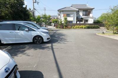 【駐車場】 | ハッピーバード市川
