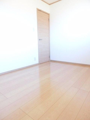 【洋室】 | ラ・ルーチェ
