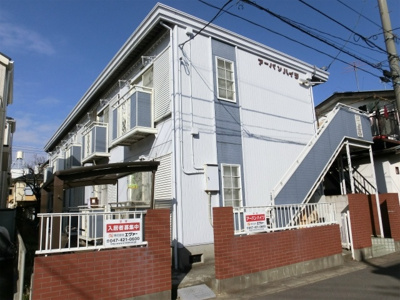 【外観】 | アーバンハイツ(南柏) | アーバンハイツ(南柏)　軽量鉄骨造２階建　白を基調とした明るい外観