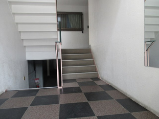 【ロビー】 | 建物の内部です