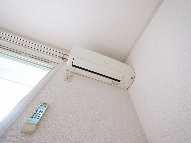 メゾン・ド・スリシエI　B棟の設備|エアコン完備です