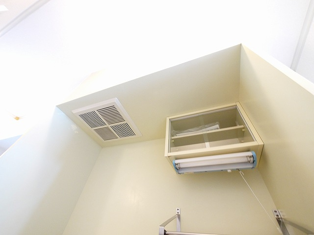 メゾン・ド・スリシエI　B棟のキッチン|コンパクトなキッチンで掃除もラクラク