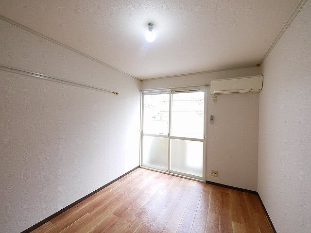 メゾン・ド・スリシエI　B棟の寝室|寝室です