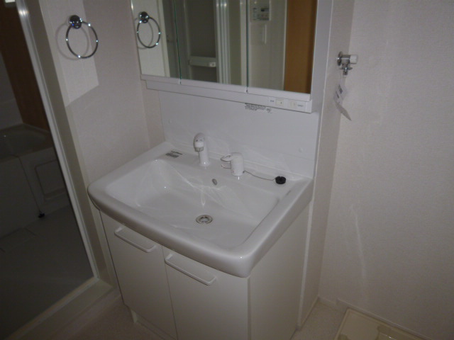 リアン３の独立洗面台|洗髪洗面化粧台